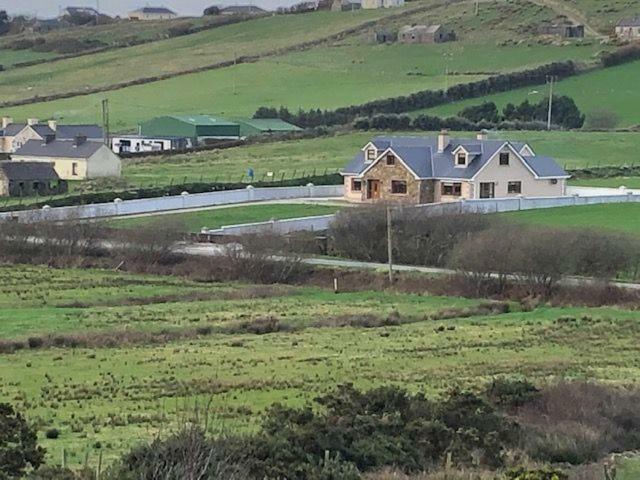 Beautiful Home On Lake Carrowmore Belmullet Exterior photo